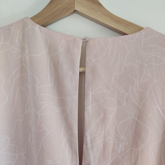 Simons Icone Light Pink Female Figure Print Midi Dress - Picture 6 of 7